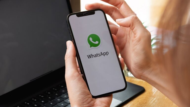 “Como a Queda do WhatsApp Afeta Negócios e Consumidores?”