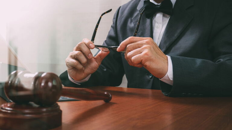 quer-comprar-propriedades-de-leilao-do-caixa?-descubra-como-garantir-o-melhor-preco!