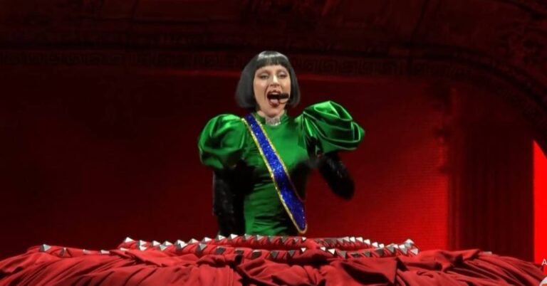 lady-gaga-faz-globo-dar-tres-vezes-mais-publico-do-que-gravar-e-sbt-|-ver-pessoas
