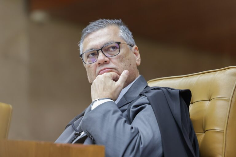 stf-novamente-suspende-o-julgamento-em-escolas-de-militar-civico-em-sao-paulo