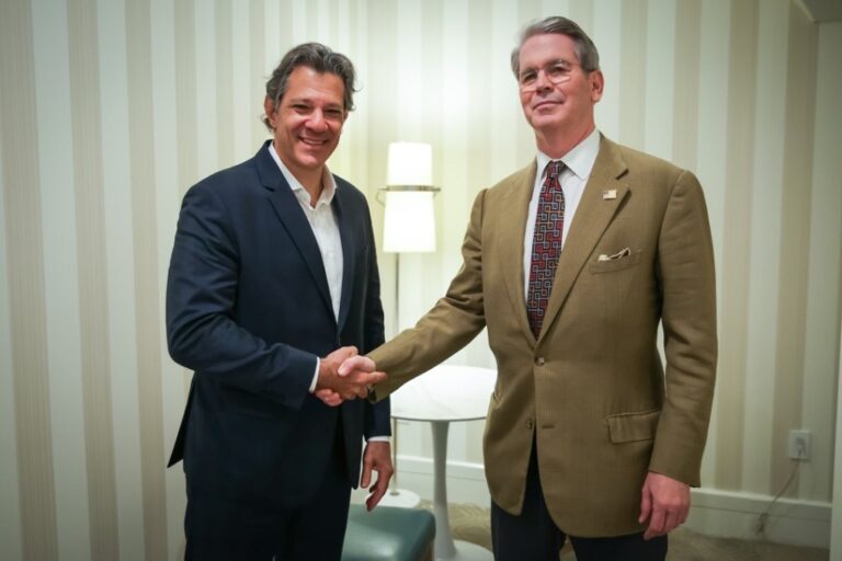 haddad-encontra-o-goleiro-do-trump