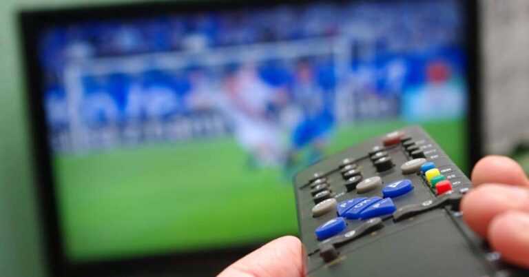 jogos-de-hoje,-segunda-feira,-5-de-maio:-onde-assistir-futebol-ao-vivo-e-horarios