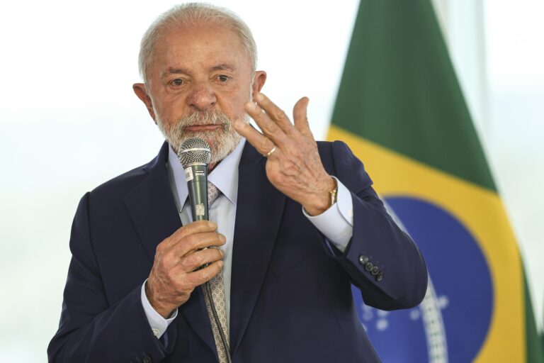 pix,-blusas-e-iof:-lembre-se-5-vezes-quando-o-governo-de-lula-cometeu-um-erro-na-comunicacao